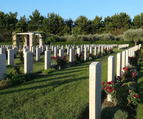 Cimitero Canadese